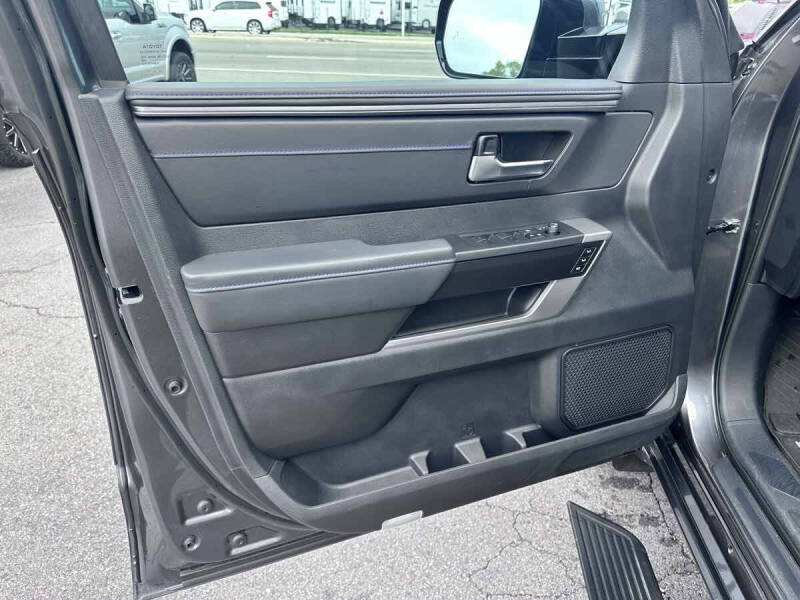 2024 Toyota Sequoia Platinum