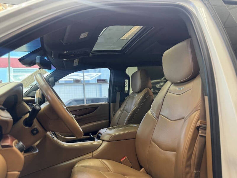 2017 Cadillac Escalade ESV Platinum