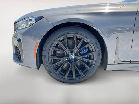 2022 BMW 7 Series 740i