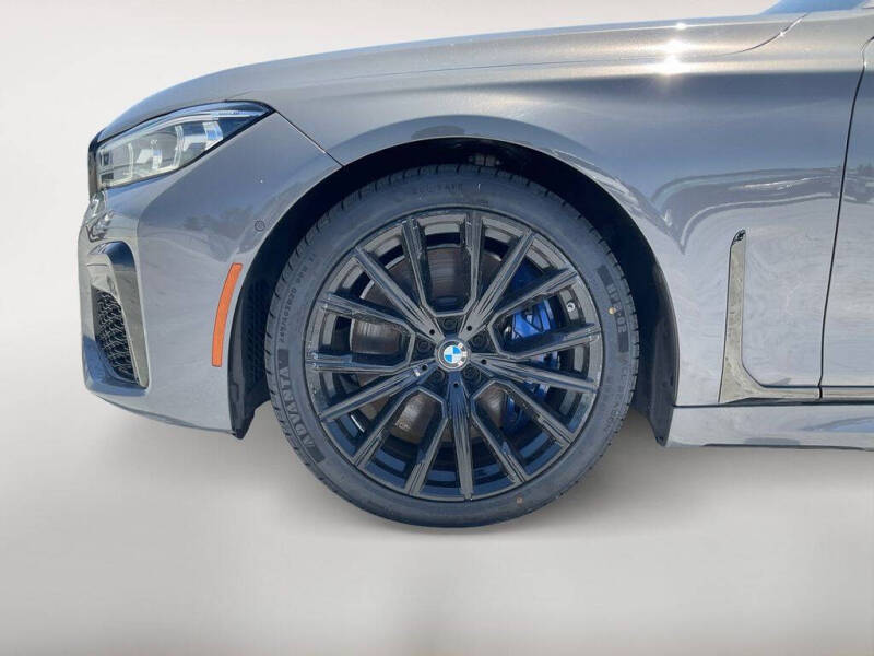 2022 BMW 7 Series 740i