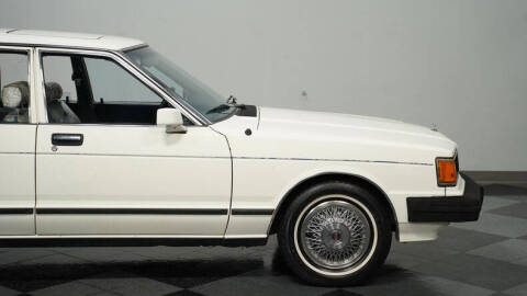 1982 Datsun Maxima GL