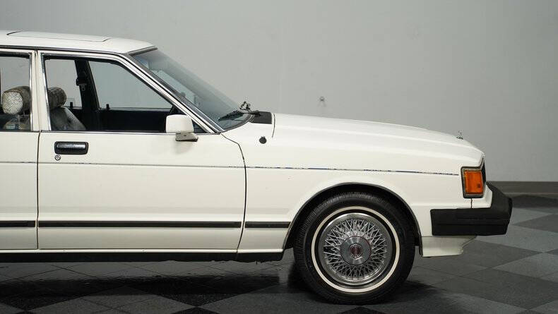 1982 Datsun Maxima GL