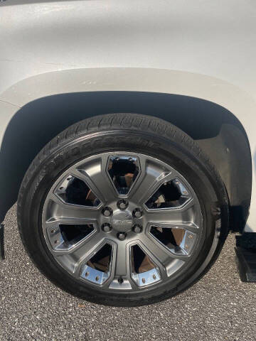 2017 GMC Yukon XL Denali