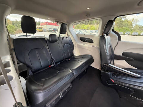2020 Chrysler Pacifica Touring L