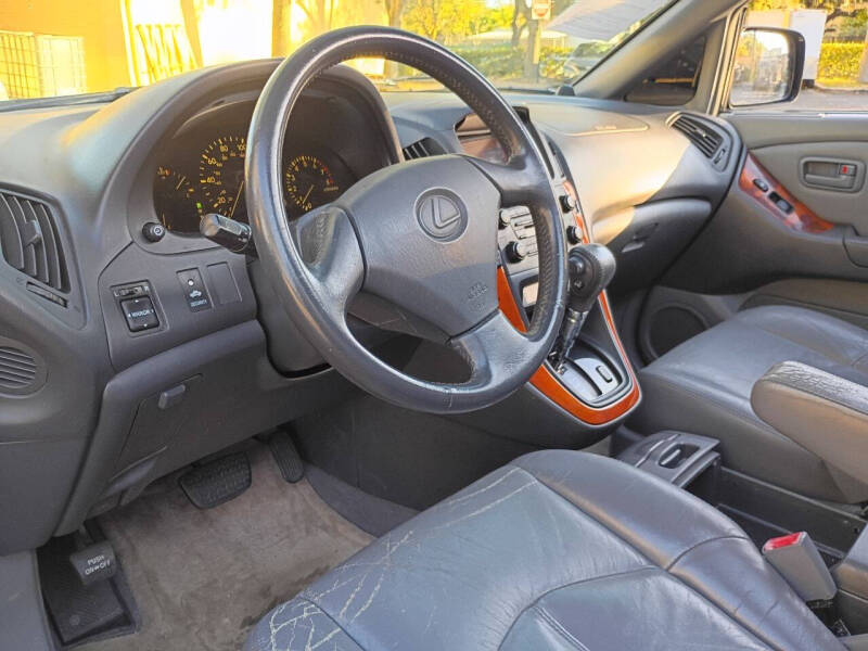 2000 Lexus RX 300