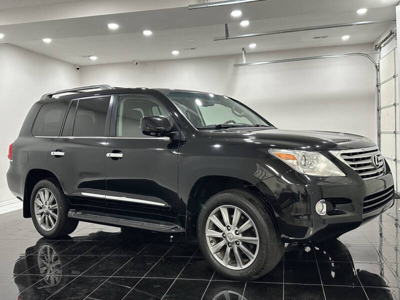 2011 Lexus LX 570's photo