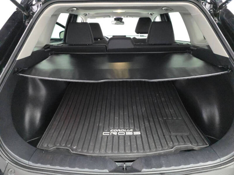 2022 Toyota Corolla Cross LE