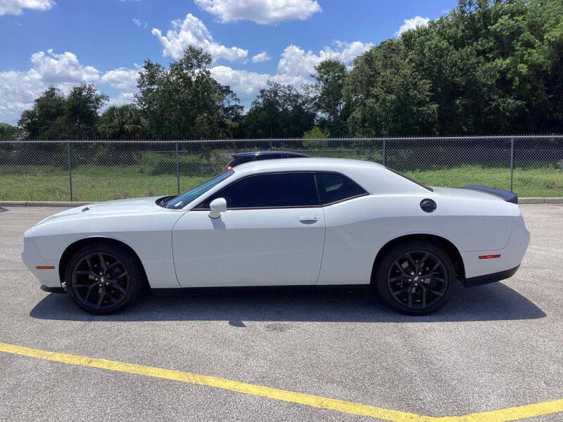 2021 Dodge Challenger SXT