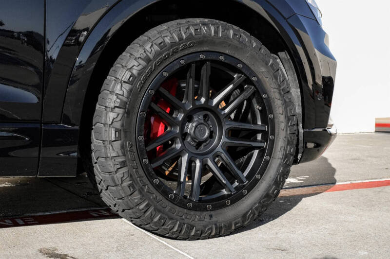 2019 Audi Q8 quattro Prestige 55 TFSI