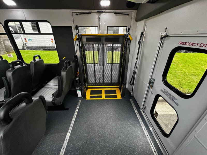 2024 Ford E-450 ADA Passenger Bus
