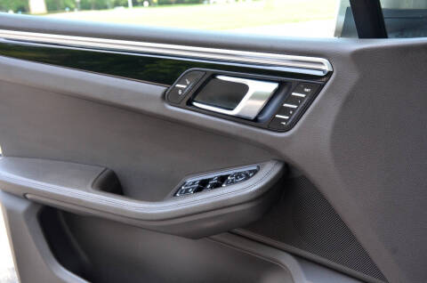 2016 Porsche Macan S