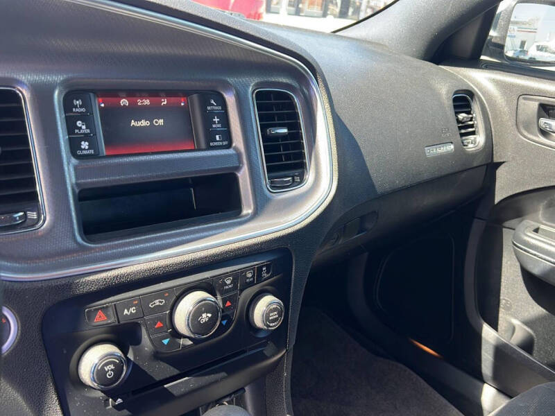 2013 Dodge Charger SE