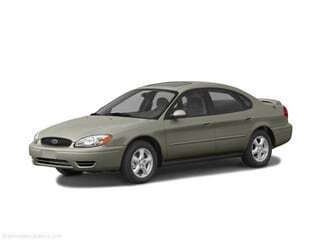 2004 Ford Taurus SE