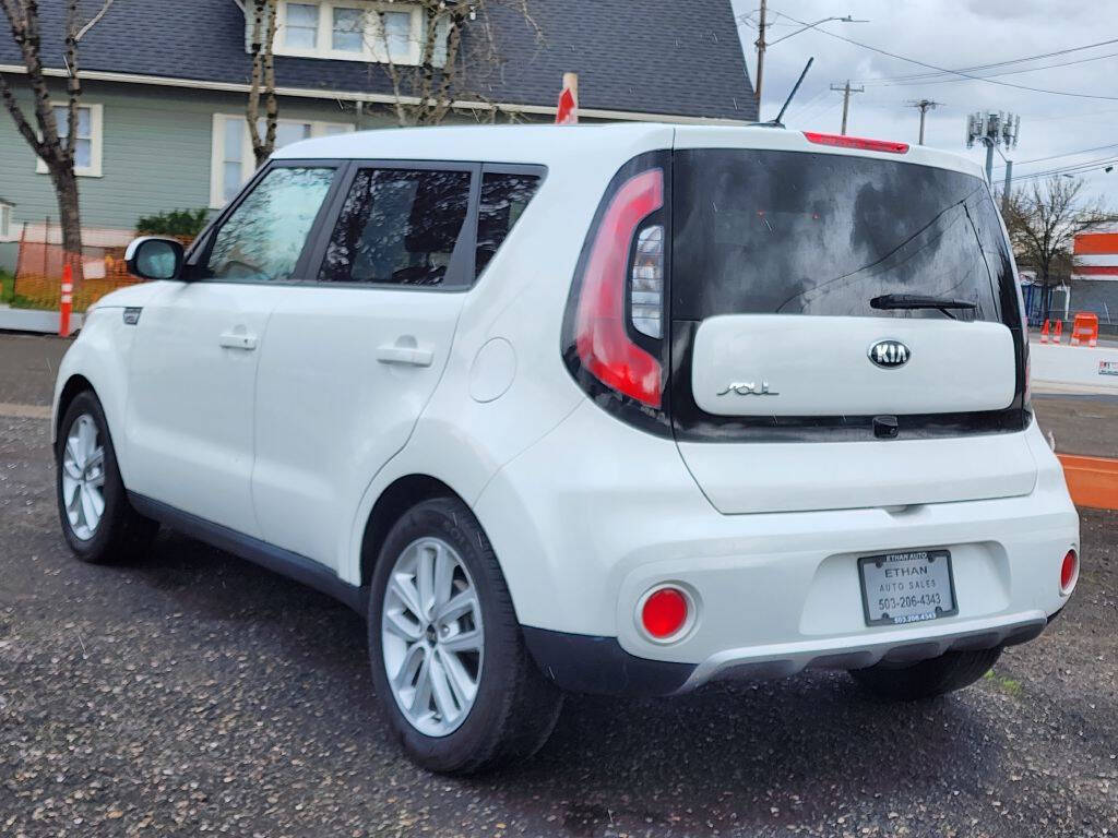 2018 Kia Soul for sale at ETHAN AUTO SALES LLC in Portland, OR