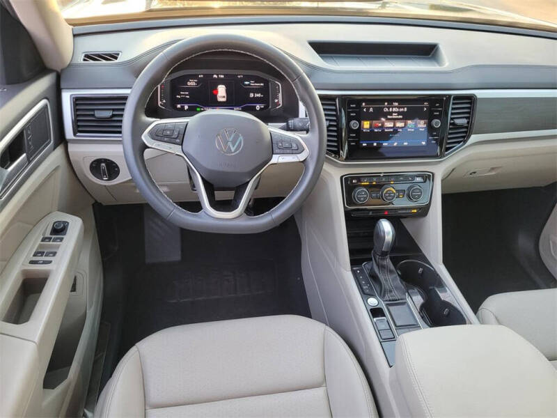 2023 Volkswagen Atlas V6 SE