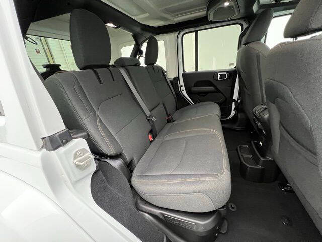 2024 Jeep Wrangler Sahara 4xe