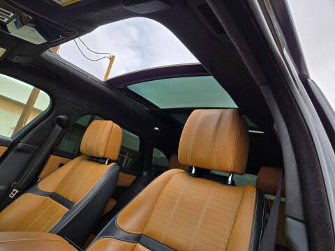 2021 Land Rover Range Rover Velar P400 R-Dynamic HSE