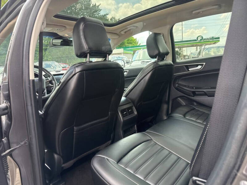 2020 Ford Edge SEL