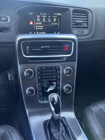 2015 Volvo S60 T6 Drive-E Platinum