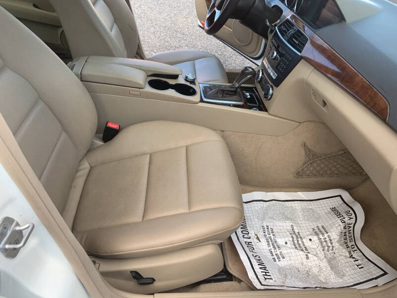 2013 Mercedes-Benz C-Class C 300 Luxury 4MATIC