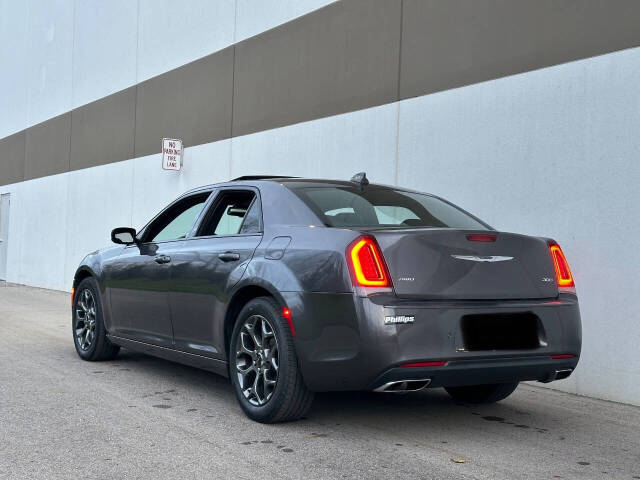 2016 Chrysler 300 for sale at Phoenix Motor Co in Romulus, MI