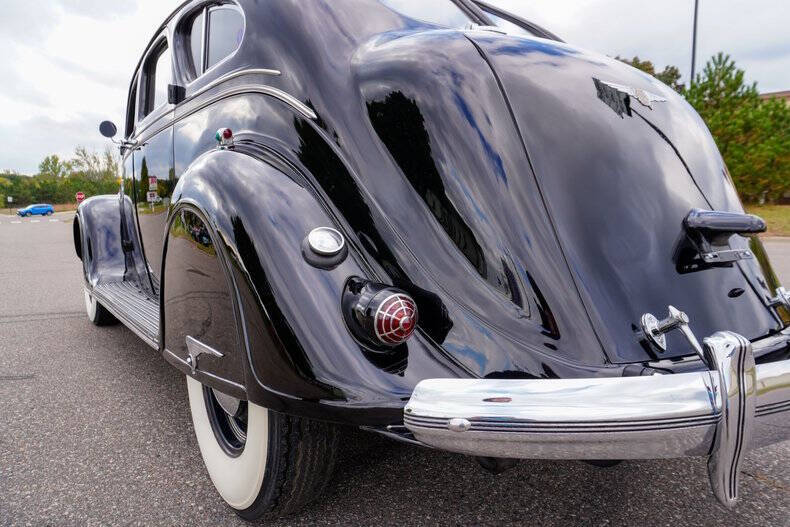 1936 Chrysler Imperial