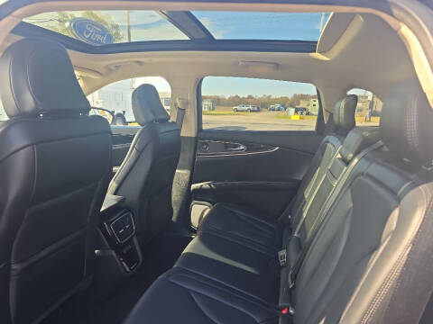 2022 Lincoln Nautilus Reserve