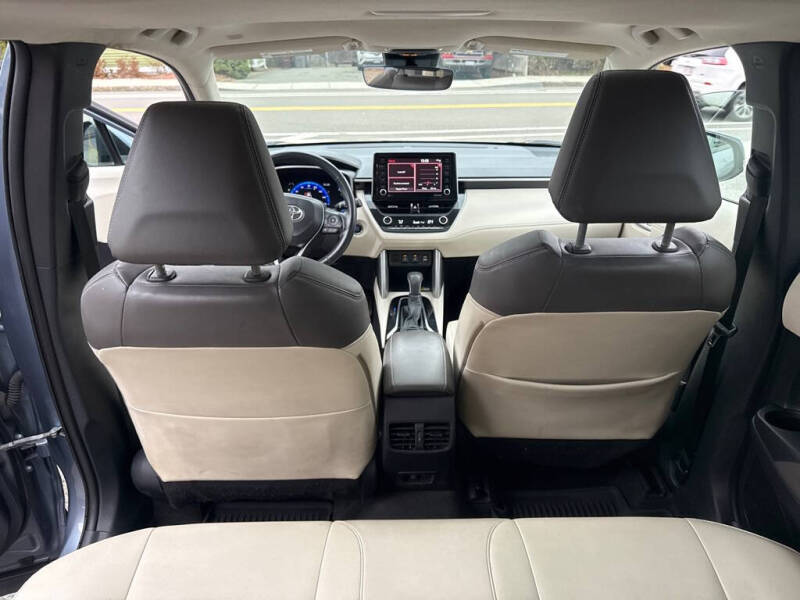 2022 Toyota Corolla Cross XLE