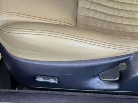 2005 Ford Thunderbird Deluxe
