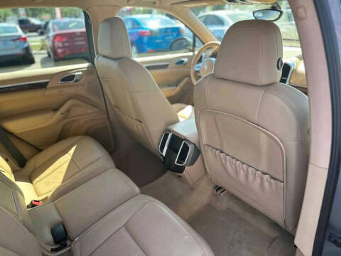 2011 Porsche Cayenne Tiptronic