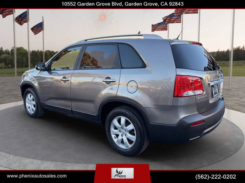 2011 Kia Sorento LX