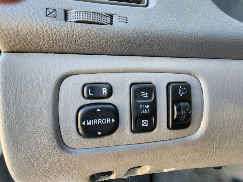 2004 Toyota Sienna XLE 7 Passenger