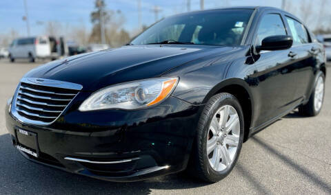 2013 Chrysler 200 for sale at Vista Auto Sales in Lakewood WA