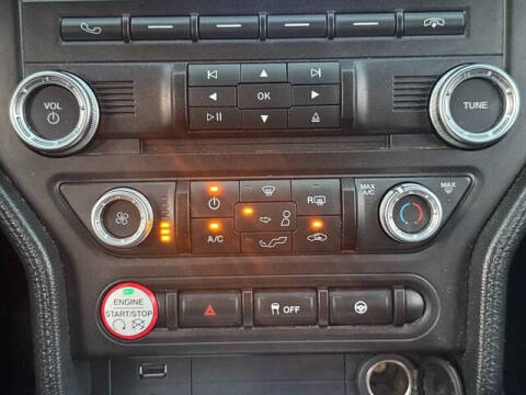 2017 Ford Mustang V6