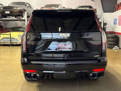 2023 Cadillac Escalade-V ESV