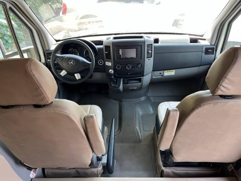 2018 Thor Motor Coach Freedom Elite