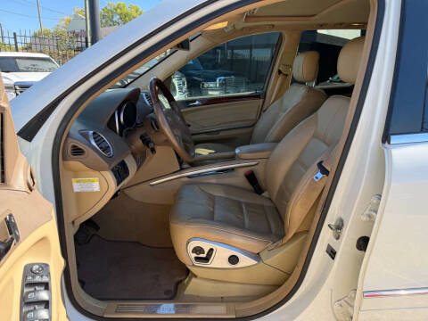 2009 Mercedes-Benz M-Class ML 550