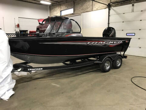 2021 Tracker TARGA 18 WT