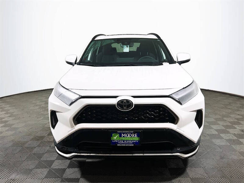 2025 Toyota RAV4 Plug-in Hybrid SE
