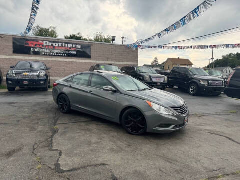 2011 Hyundai Sonata for sale at Brothers Auto Group in Youngstown OH