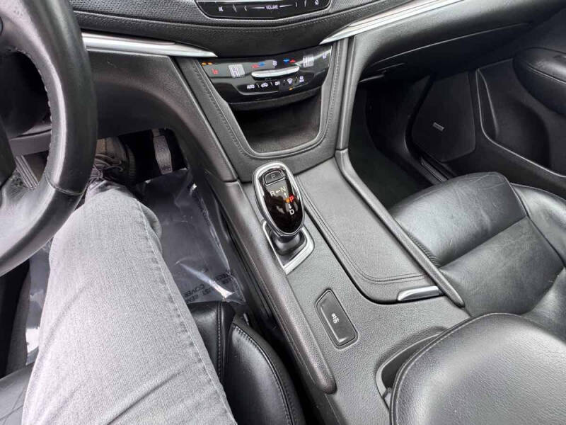 2018 Cadillac XT5 Luxury