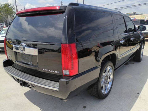 2011 Cadillac Escalade ESV Platinum Edition
