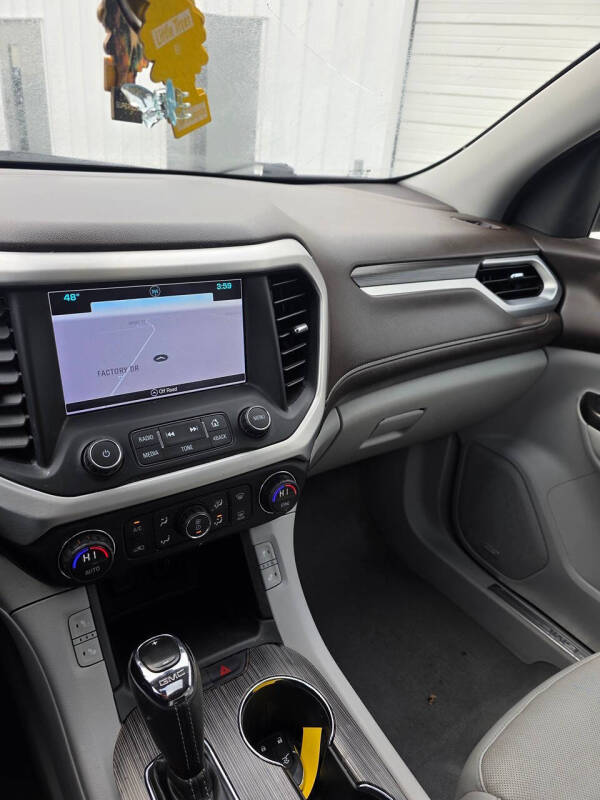 2017 GMC Acadia SLT-2