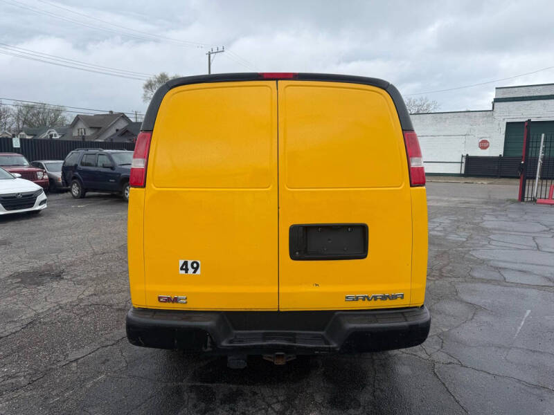 2017 GMC Savana 2500