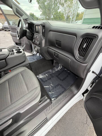 2022 Chevrolet Silverado 1500 Custom