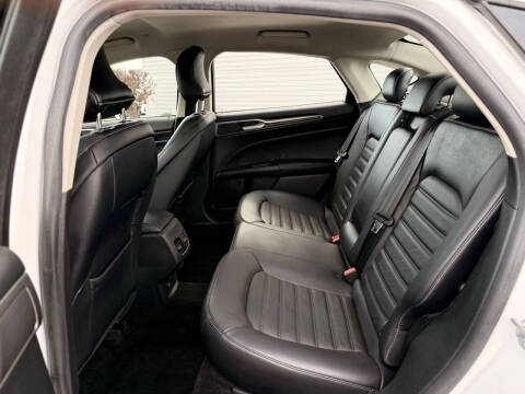 2017 Ford Fusion Hybrid SE