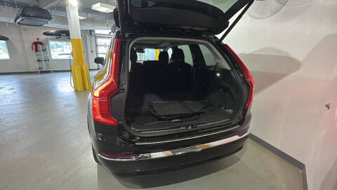 2023 Volvo XC90 B5 Plus Bright Theme