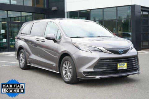 2021 Toyota Sienna LE 8-Passenger