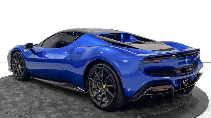 2024 Ferrari 296 GTS