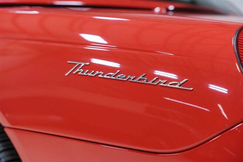 2002 Ford Thunderbird Deluxe